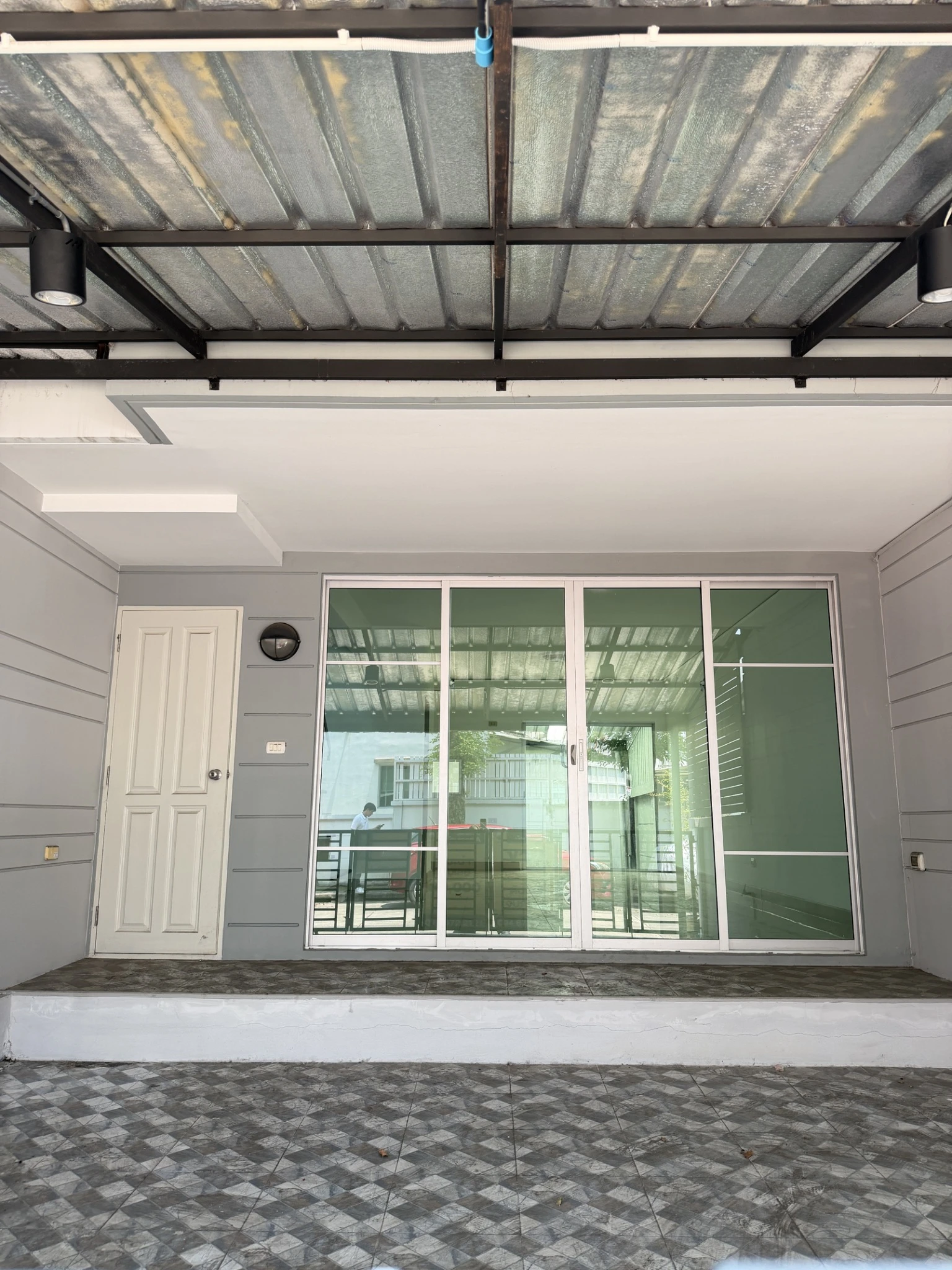 รูปภาพ Cover-ทาวน์ พลัส ประชาอุทิศ ทาวน์โฮม 3 ชั้น เริ่ม 2.99 ล