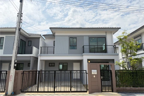 แกลลอรี่ของ Elite : ภัสสร ดอนเมือง-ธูปะเตมีย์ รูปที่ 1