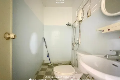 หมู่บ้านนำโชค เพชรเกษม58's gallery image at 12