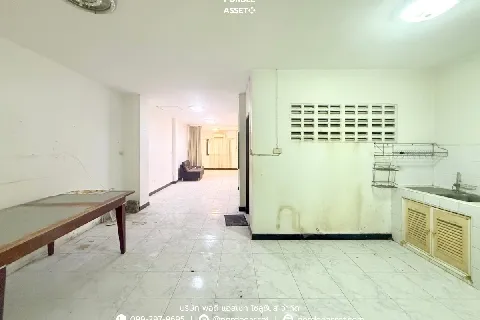 หมู่บ้านนำโชค เพชรเกษม58's gallery image at 14