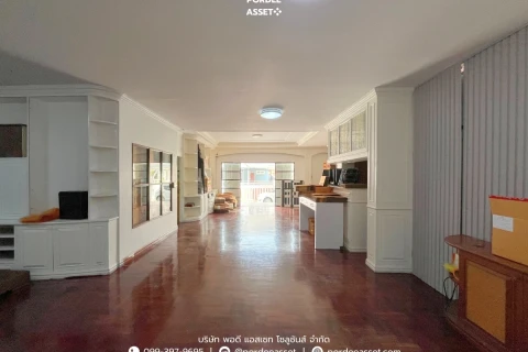 แกลลอรี่ของ บ้านเดี่ยวหลังใหญ่ พร้อมบ้านน๊อคดาวน์ ซอยเทิดราชัน 37 รูปที่ 17