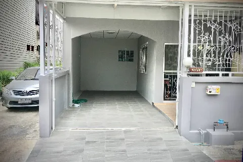 บ้านรีโนเวทแปลงมุม เพชรเกษม 110's gallery image at 2