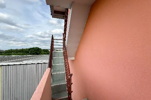 แกลลอรี่ของ 🔥ขายด่วน🔥อพาร์ทเม้นท์/หอพักอ้อมใหญ่ 50ห้อง 200วา รูปที่ 21