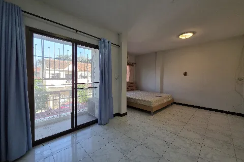 แกลลอรี่ของ ขายด่วน! บ้านทาวน์โฮม สร้างจากอิฐมอญแดงทั้งหลัง! รูปที่ 2