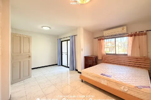 หมู่บ้านนำโชค เพชรเกษม58's gallery image at 2