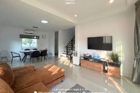 บ้านแฝดสไตล์บ้านเดี่ยว คุณาลัย จอย บางบัวทอง 的画廊图 3