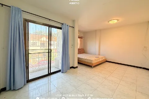 หมู่บ้านนำโชค เพชรเกษม58's gallery image at 3