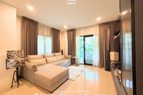 บ้านเดี่ยว 2 ชั้น เซนโทร วงแหวน-จตุโชติ's gallery image at 3