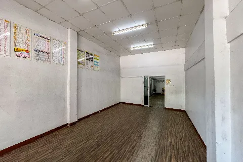 🔥ขายด่วน🔥 อาคารพาณิชย์3.5ชั้น 2คูหา ริมถ.เอกชัย 的画廊图 12