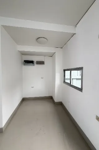 แกลลอรี่ของ ทาวน์ พลัส ประชาอุทิศ ทาวน์โฮม 3 ชั้น เริ่ม 2.99 ล รูปที่ 23